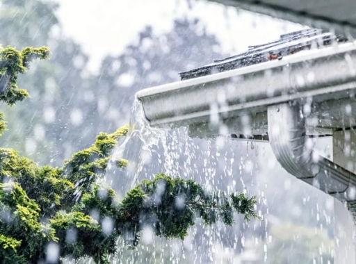 Manage Rain Runoff Easily with Eavestrough Installation in Winnipeg